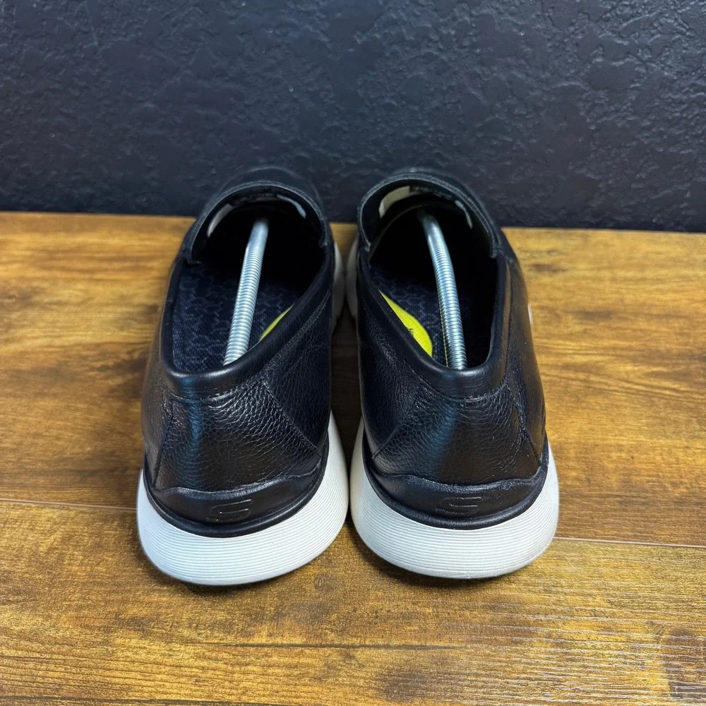 Skechers Classic Fit 205096 Black Leather Slip-On Loafers Mens 13